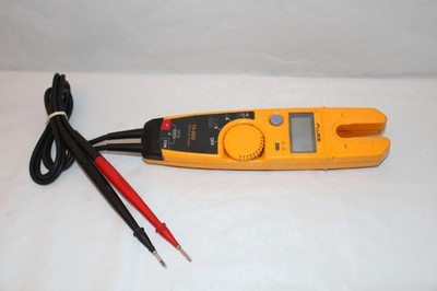 Fluke T5-600 Clamp Meter Continuity Current Electrical Tester CAT iii 600V