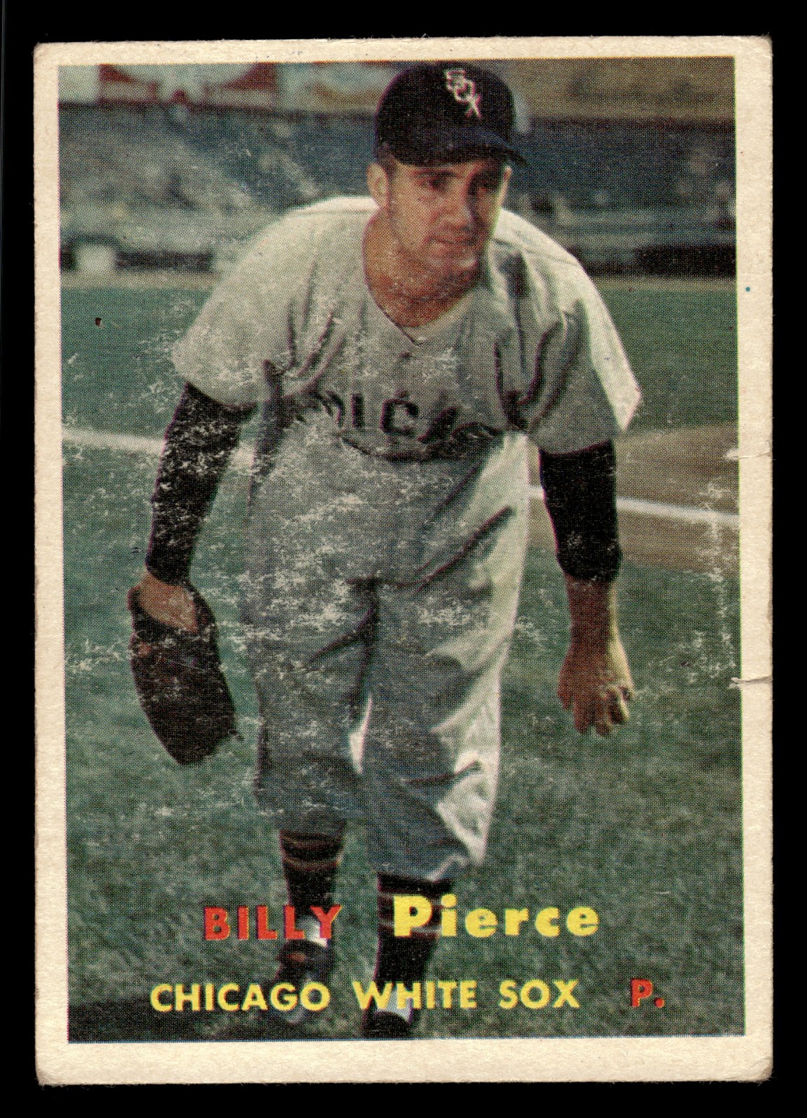 1957 Topps Billy Pierce #160 - Chicago White Sox - (Low Grade)