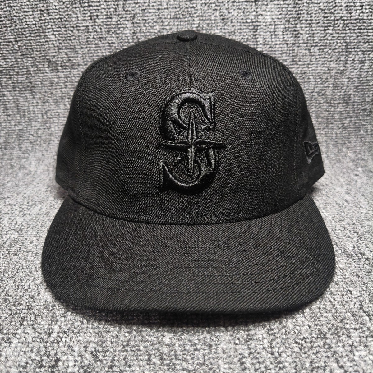 New Era Seattle Mariners MLB Black Tonal Logo Cap Hat