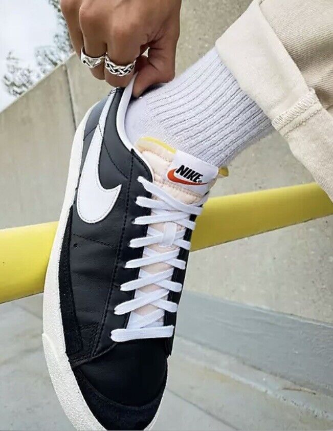 Nike Blazer Low '77 VNTG Mens 9 Black White DA6364-001 SB Nike Blazer Low '77 VNTG Mens 9 Black White DA6364-001 SB