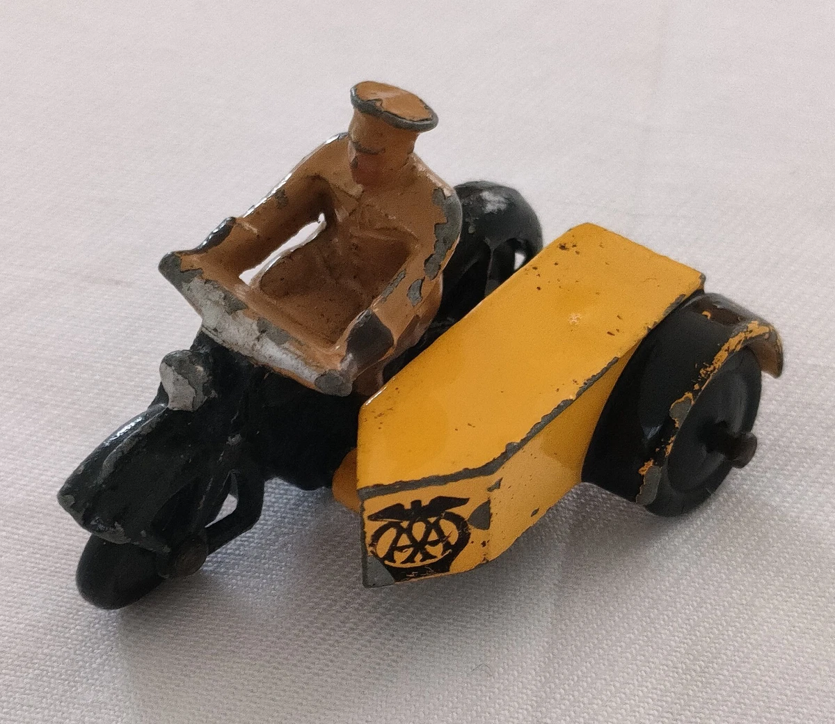 DINKY TOYS 37a Motocyclette civil - Véhicules militaria (8592497