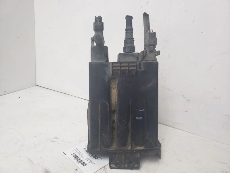 Nissan Sentra 2009 bote de vapor de combustible carbón Foto 3 de 4