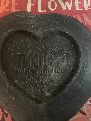 Heart Shaped Latex Mould To Make Pet Memorial Plaque, Cat or Dog Ornament, Hobby - Picture 6 of 6