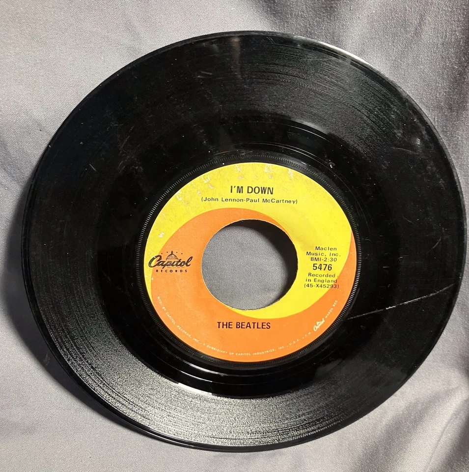 The Beatles : HELP ! & I’M DOWN - RARE VINTAGE CLASSIC 45rpm VINYL Record Foto 2 de 2