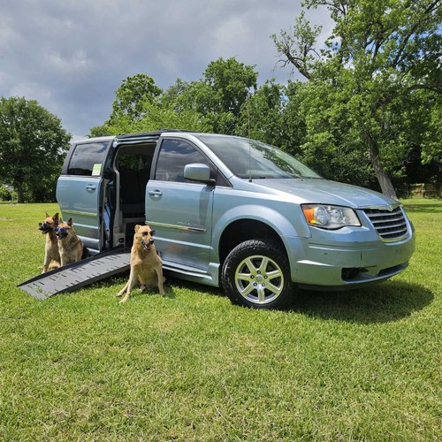 2009 Chrysler Town & Country