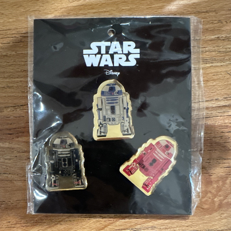 Disney Star Wars R2-D2 3-Pin Set from Tokyo Disney limited edition 