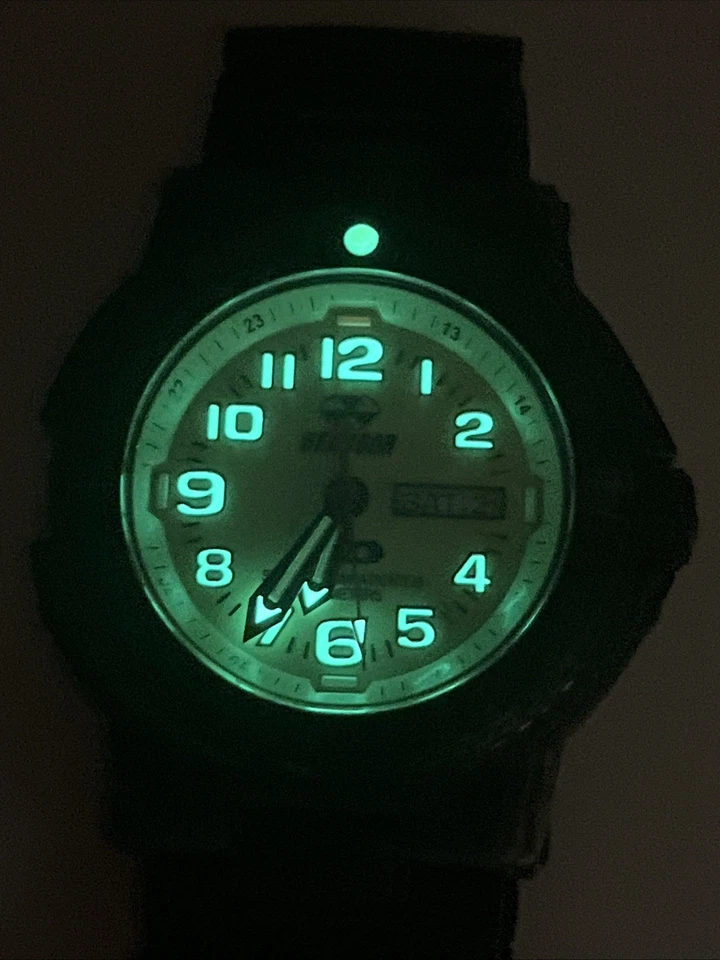 Reactor Trident 59506 Men’s Watch 200M Diver W/ Box, New Battery! - Image 4 of 4