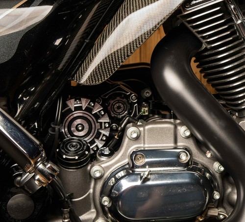 Cubierta de solenoide corte en contraste Fit H-D 2009-16 TRIKE Smashing Gear - Imagen 6 de 8