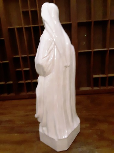 Vtg Madonna & Child 13" Statue Irridescent White Ceramic Icon - Picture 6 of 10