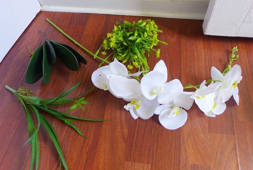 4 Pcs Artificial Plants Butterfly Orchid Flower With Grass Orchid Leaf (F27 Y) - Picture 3 of 3