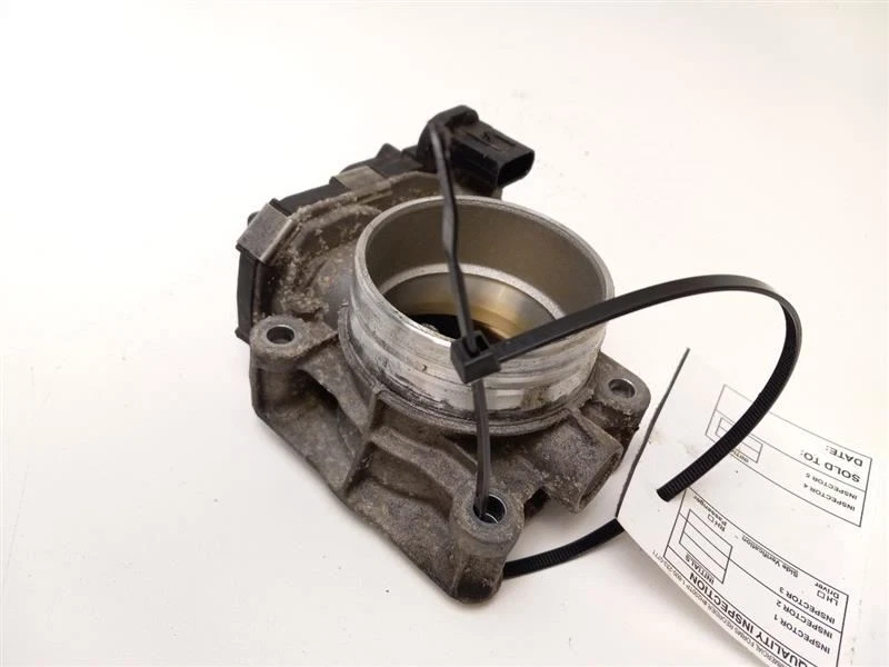 Chevrolet Malibu 2013-2020 carrocería del acelerador Foto 4 de 4