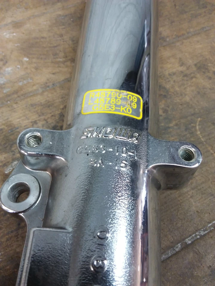 Amortiguador suspensión amortiguador horquilla izquierda cromada Harley Davidson Road King G5B3-10-L Foto 4 de 4