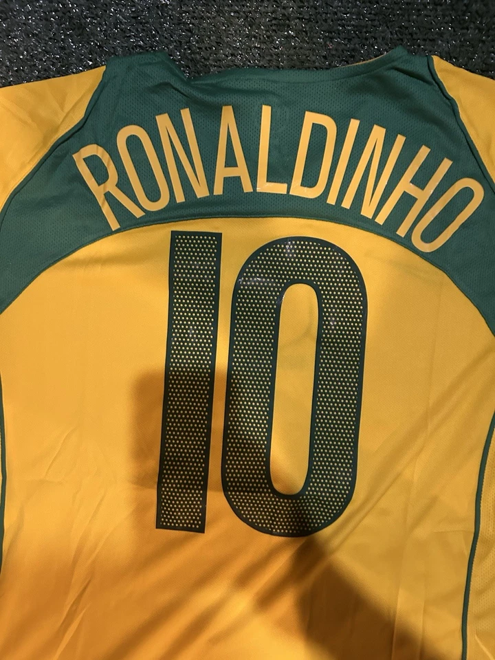 NIKE Бразилия 2004 повторный выпуск Джерси с Роналдиньо 10 размер большой - Изображение 3 из 4