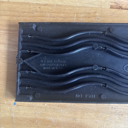 VINTAGE AURORA MODEL MOTORING AFX HO SLOT CAR TRACK 9 INCH WIGGLE #1501 in Box - Picture 4 of 5