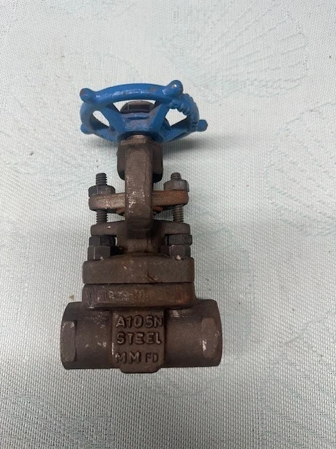 1/2" Globe Valve 800# Forged Steel A105 Threaded - Image 2 of 2