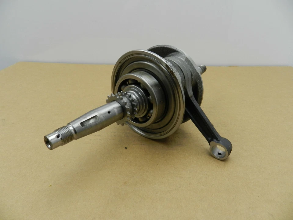 Cigüeñal OEM nuevo con varilla GTR150 CPI GTR 150 81J-04100-00 cigüeñal Foto 2 de 4