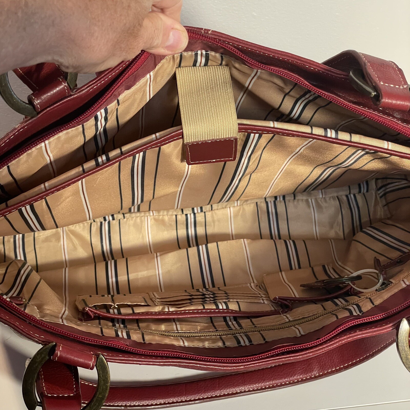 Franklin Covey Women’s Red Maroon Leather Laptop Comp… Gem