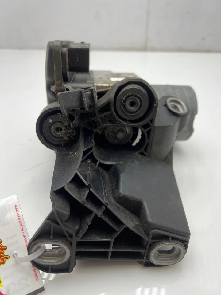 2010 Mercedes-Benz E63 AMG W212 ABS Anti Lock Brake Pump Modulator Assembly OEM - Image 4 of 4