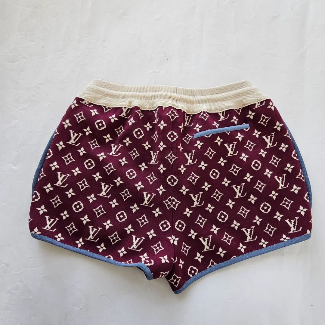 即決価格✨LOUIS VUITTON ショートパンツ✨ モノグラムをお洒落に♪】ルイヴィトン デニムミニショーツ (Louis