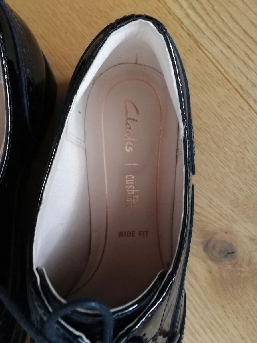 Clarks hamble shop oak wide fit