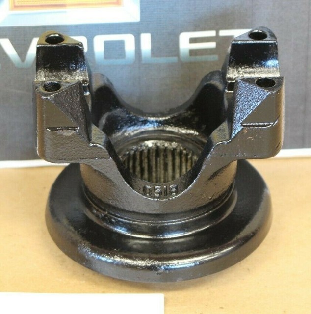 PINION YOKE 1410 SERIES GM 14 BOLT 10.5 K20 K30 2500 3500 REAR AXLE
