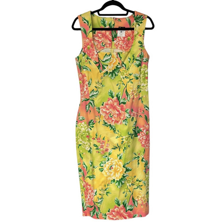 【関税&送料込】Dolce & Gabbana Longuette Dress With Floral Calf-length sheath dress in branded floral cordonetto lace
