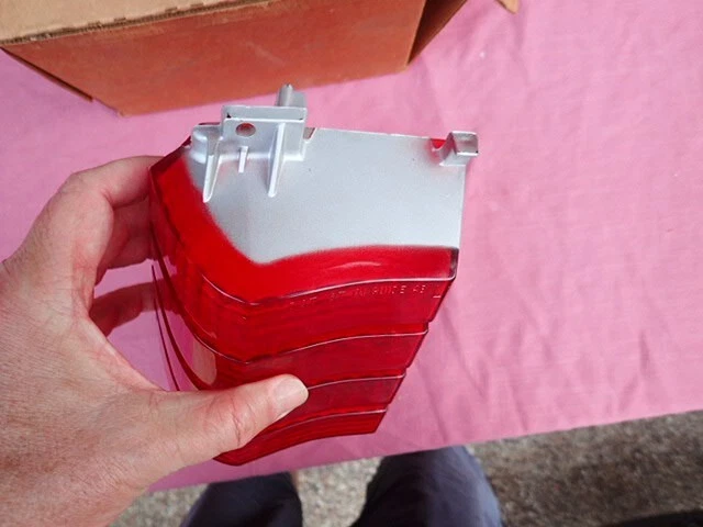 Lente de luz trasera Buick LeSabre 1980-83, izquierda, ¡como nueva! Lámpara 5972895 Foto 4 de 4