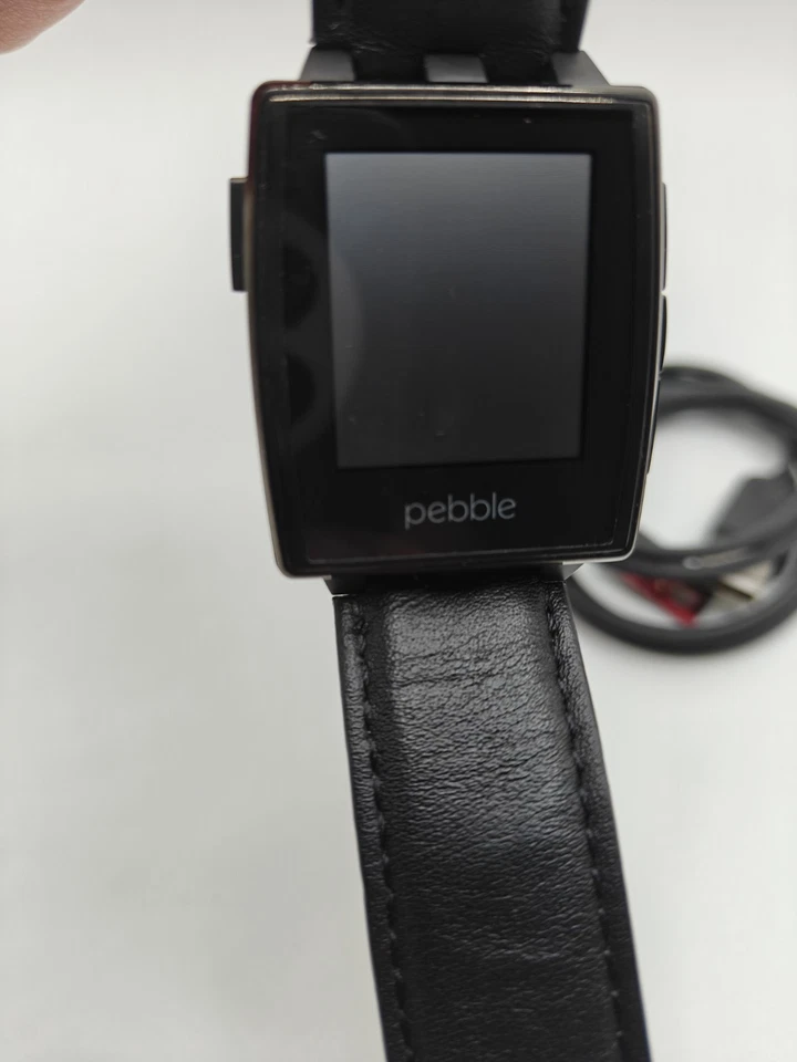 Pebble Watch 2 Smartwatch with Leather Band & USB Cord 401B FOR PARTS - Image 2 of 4