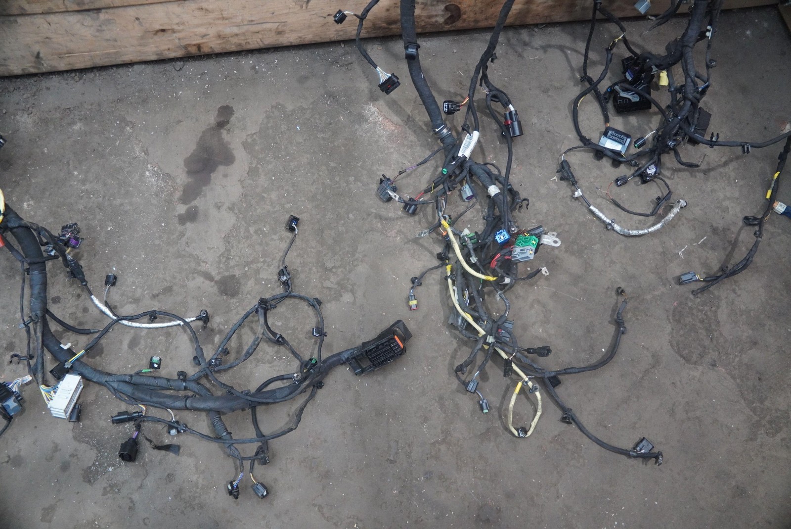Body Chassis Wire Wiring Harness Fuse Box 14MA122SP McLaren 720S Spider *Note*