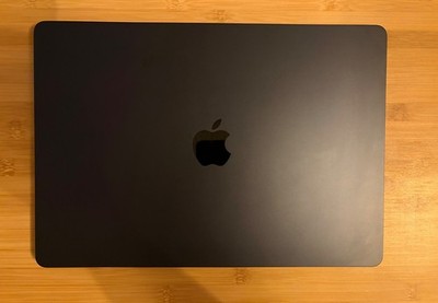 Apple MacBook Air 15,3'' 2025 M4/16/512GB Mitternacht *neuwertig* 100% Batterie