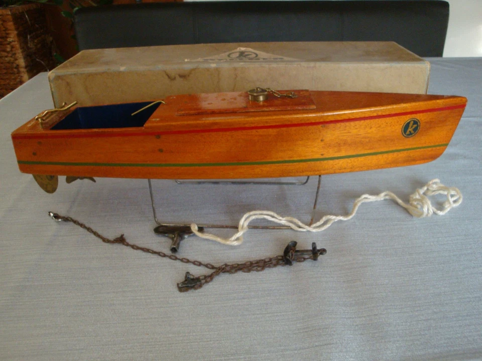 "Kellner Boot" Holzbootmodell mit Uhrwerkmotor in OVP - Bild 4 von 4