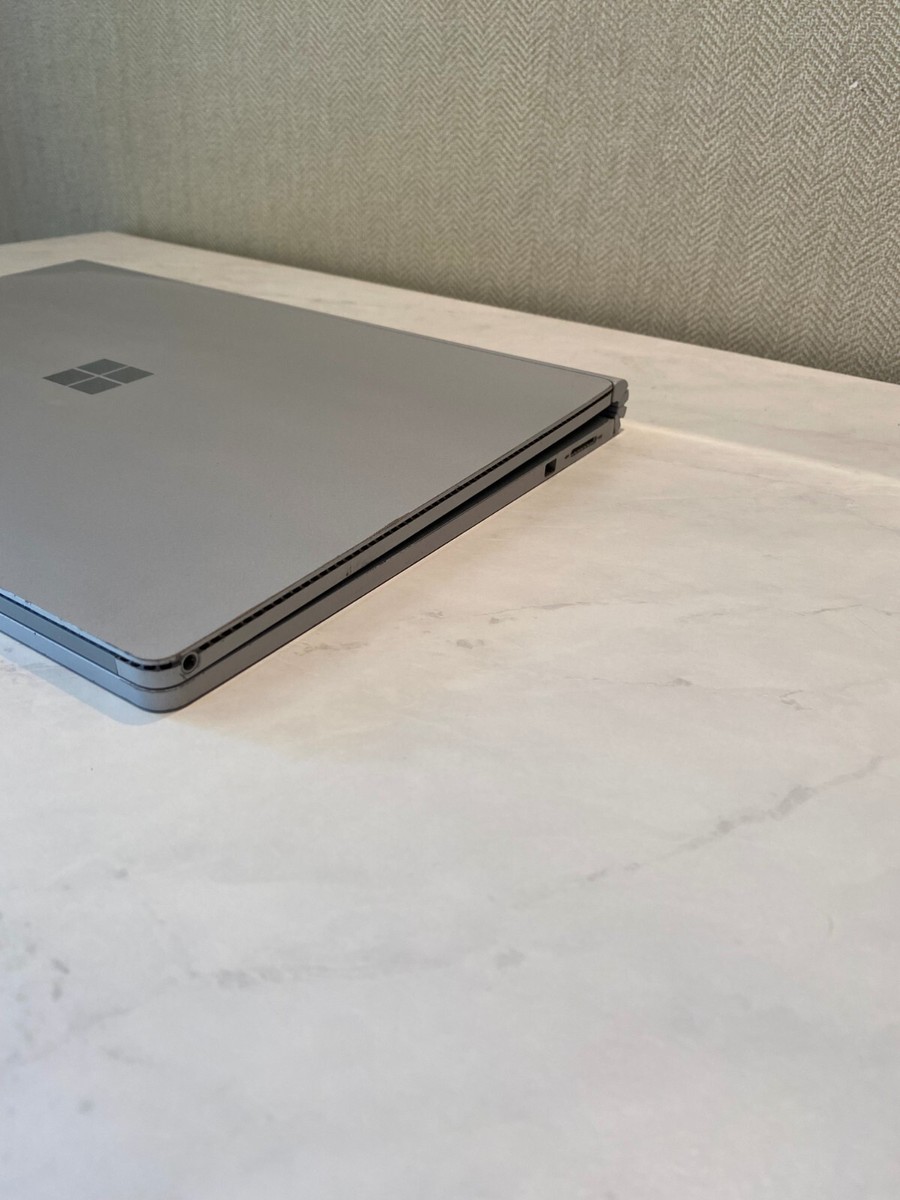 Microsoft Surface Book 13.5 inch (128GB, Intel Core i5 6th Gen