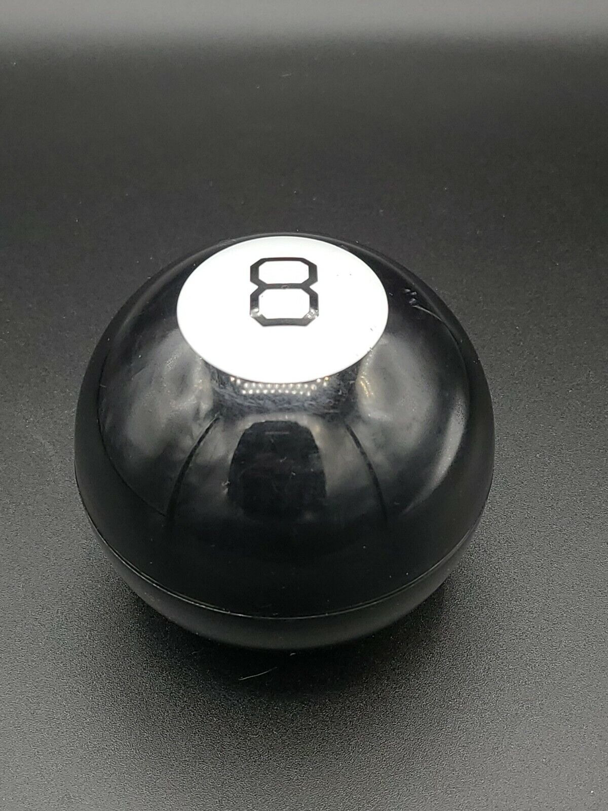 Mattel Magic 8 Ball - 30188