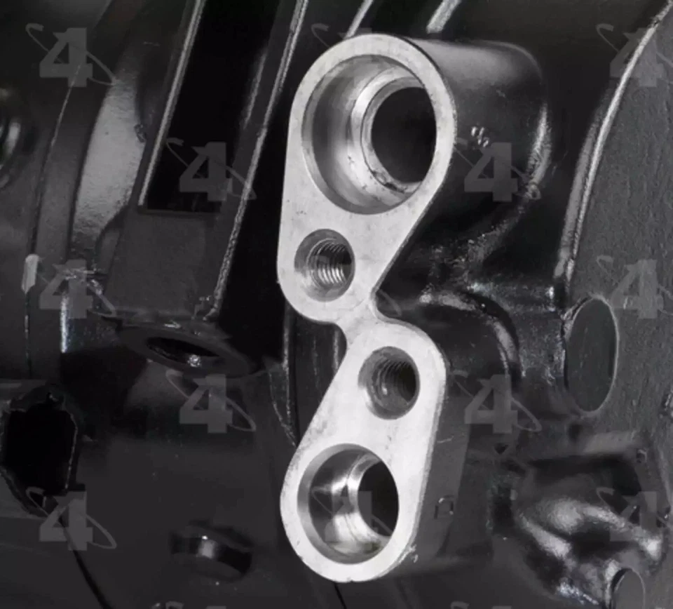 4 Seasons 67424 A/C Compressor Reman para Nissan Maxima 97-99 INFINITI I30 97-99 - Imagem 3 de 4