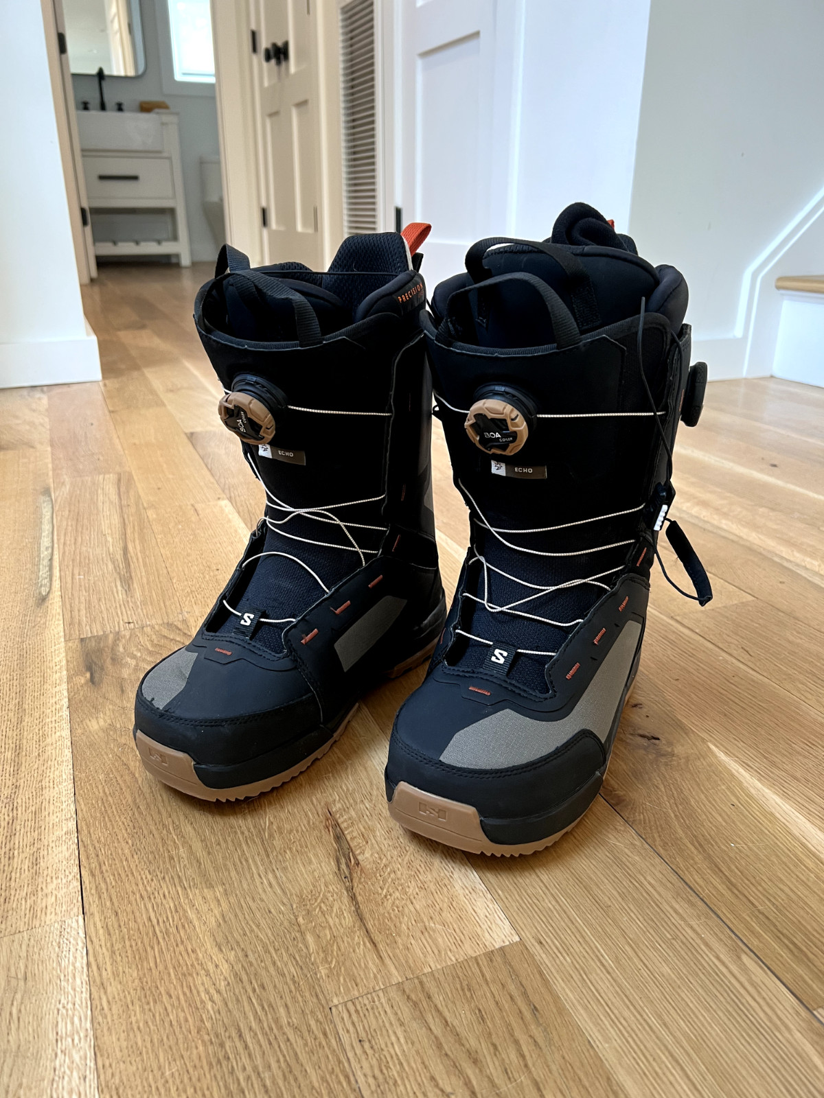Salomon Echo: Snowboard Boots 9M BOA