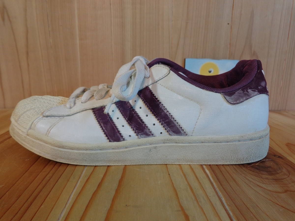 adidas purple stripe shoes