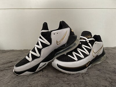 Lebron XVII Low Nike 9.5 /43 EU