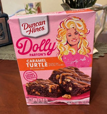 Duncan Hines "Dolly Parton's" Caramelo Tortuga Brownie Mezcla ~ Sellado 