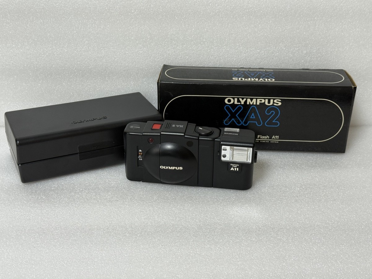 Olympus XA2 with Electronic Flash A11 Original Case Box Point