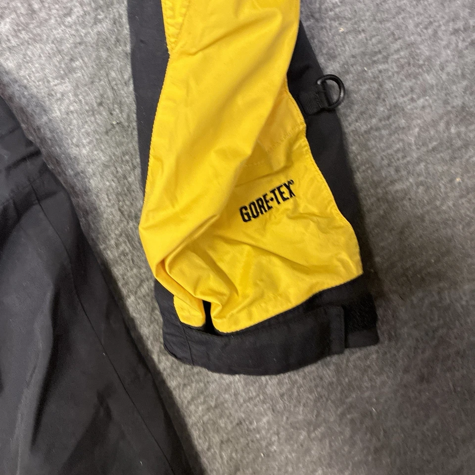 Men's Vintage 90's The North Face Gore Tex Yellow Mountain Light Jacket Sz - XL - Image 3 of 4
