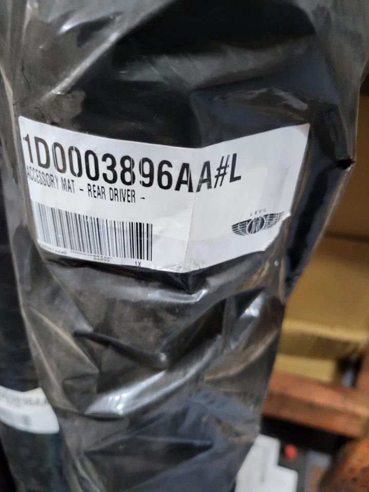 GENUINE NEW LEVC TAXI REAR CARPET MAT 1D0003896AA - Image 3 of 3
