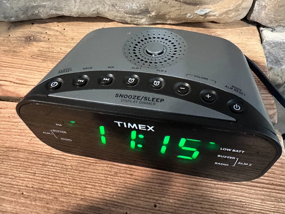 TIMEX AM/FM Dual Alarm Clock Radio T231-A-B With Great Features Tested & Working - Image 3 of 4