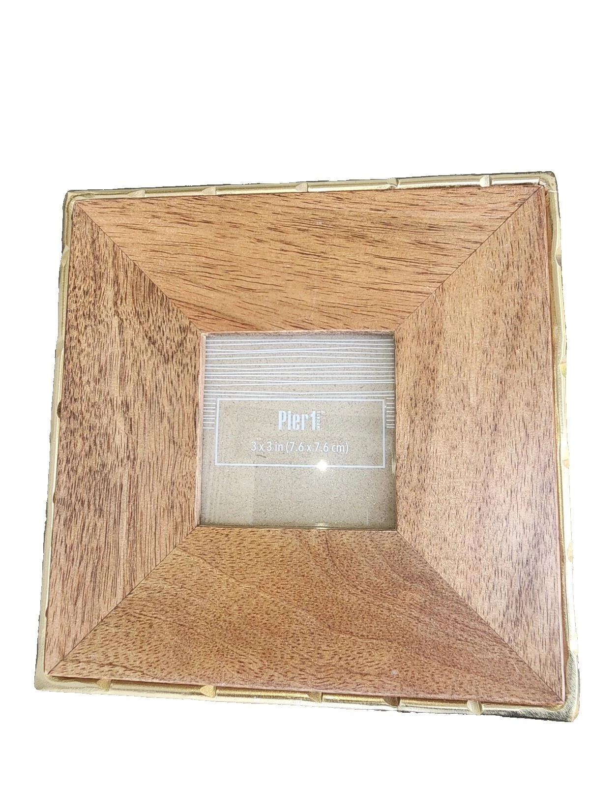 Marcos de metal Pier 1 Imports