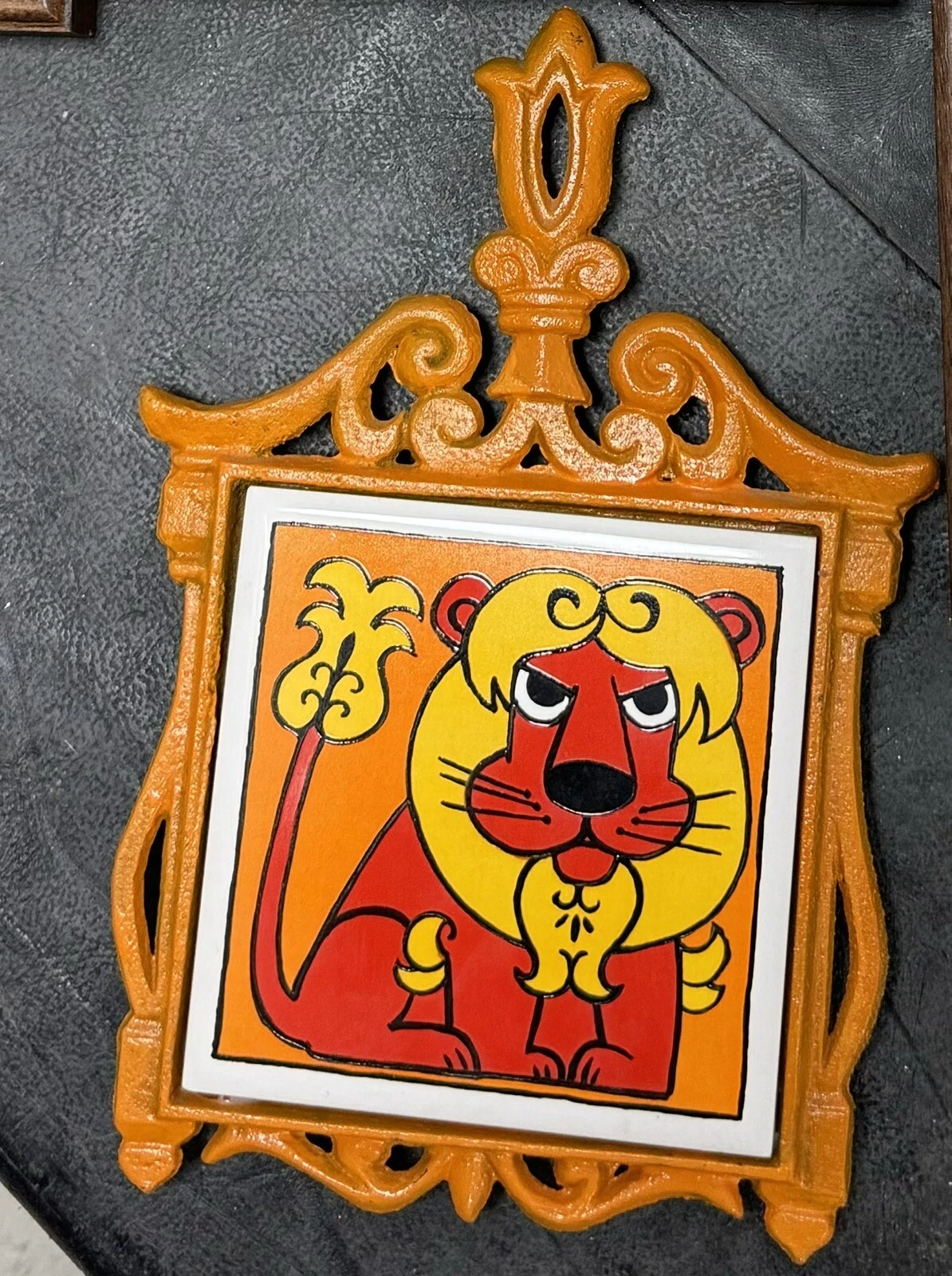 HTF Vintage MCM Orange Lion Tile & Cast Iron Trivet Pot Holder Wales. NOS - product detail image 1