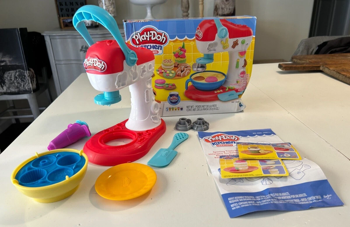 Play-Doh Kitchen Creations Spinning Treats Mixer - Play-Doh NOT Included!