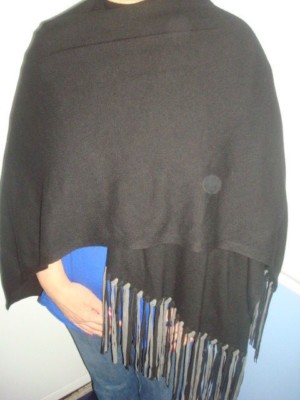 GIORGIO ARMANI BLACK WRAP 44'' x 52'' OR 110 x 130CM