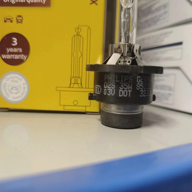 Philips D2S HID Xenon Headlight 35W Original Car Bulb Xenon Standard Light 4200K - Image 2 of 4
