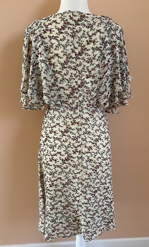 Vestido de polietileno estampado floral sin mangas con diseño de capa S - Imagen 5 de 8