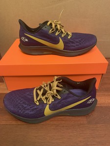 tenis masculino dourado