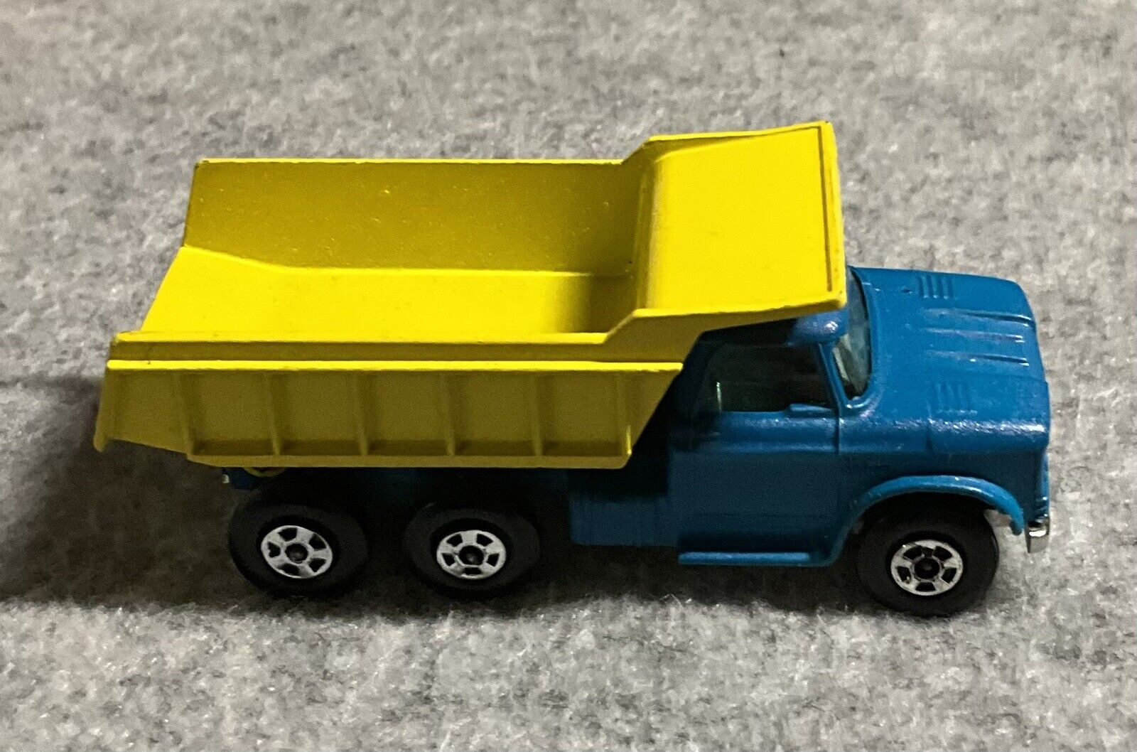 Picture 4 of 13